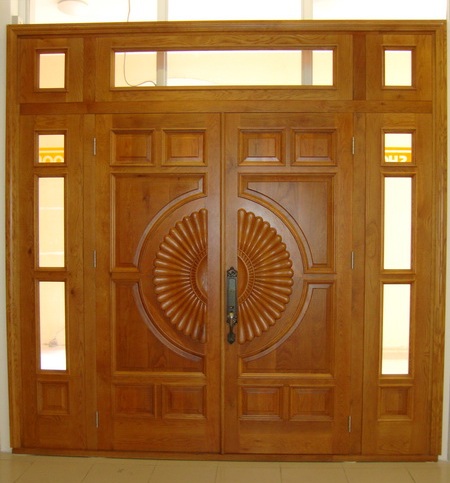 Thiết kế cửa gỗ 4 cánh hiện đại
